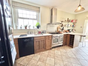 Photo 11- click for photo gallery